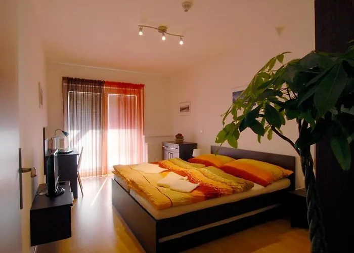A Restaurace Sklář 3*